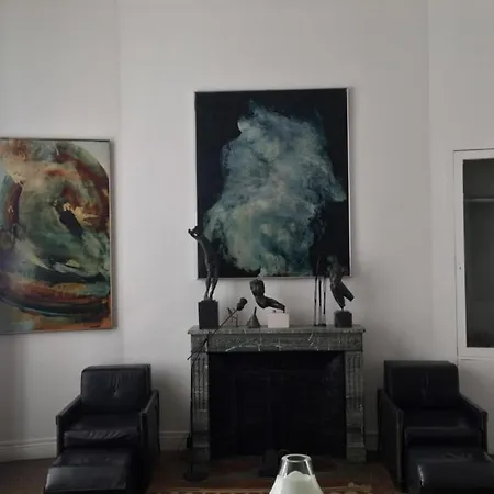 Large Triplex With Terrace Near Arc De Triomphe Apartamento *