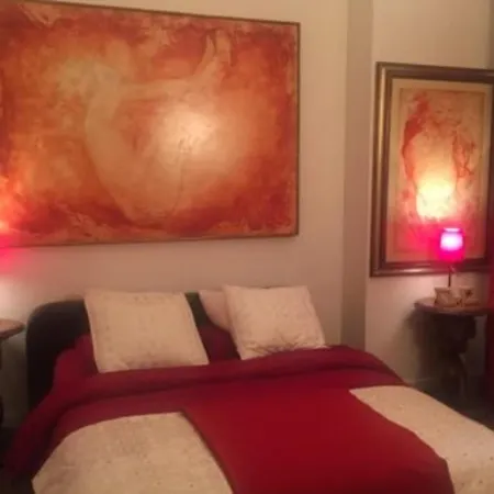 Large Triplex With Terrace Near Arc De Triomphe * Paris