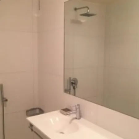 Large Triplex With Terrace Near Arc De Triomphe Apartamento *