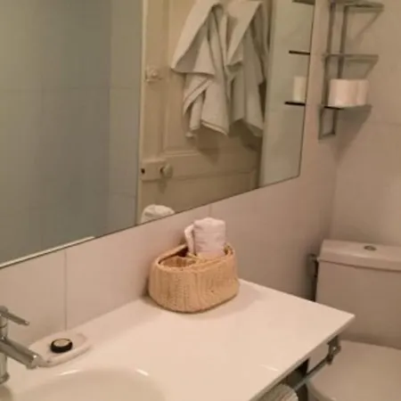 Large Triplex With Terrace Near Arc De Triomphe Apartamento Paris